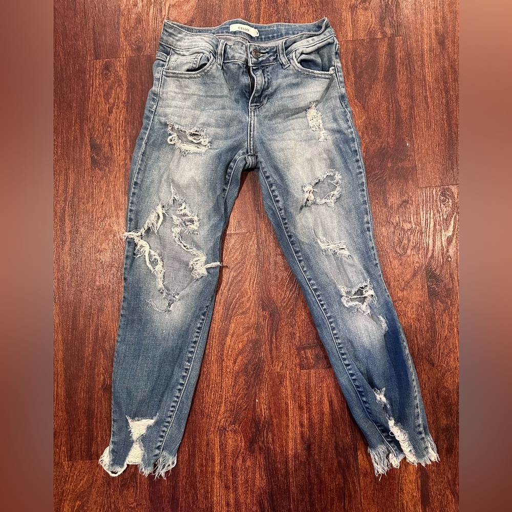 Juniors Cello Cropped Skinny Jeans - Picture 1 of 3